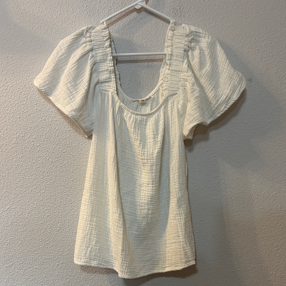 beachlunchlounge Cream Puff Sleeve Blouse